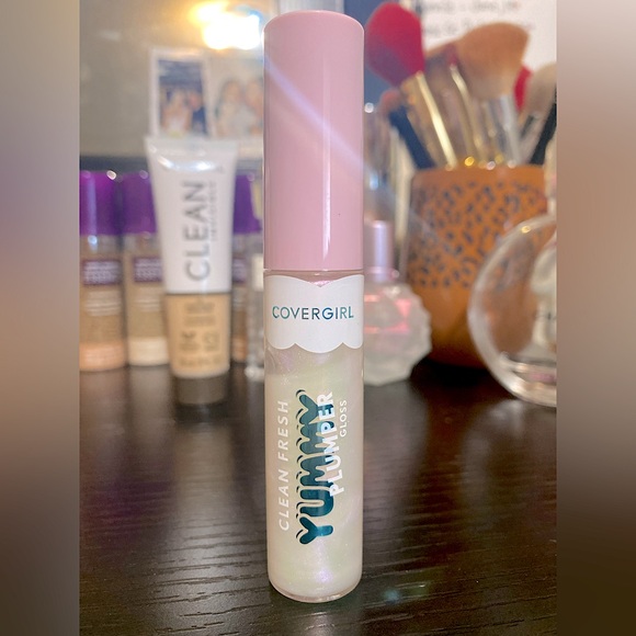 Yummy plumper “Freeze the day” lip gloss New! - Picture 5 of 13